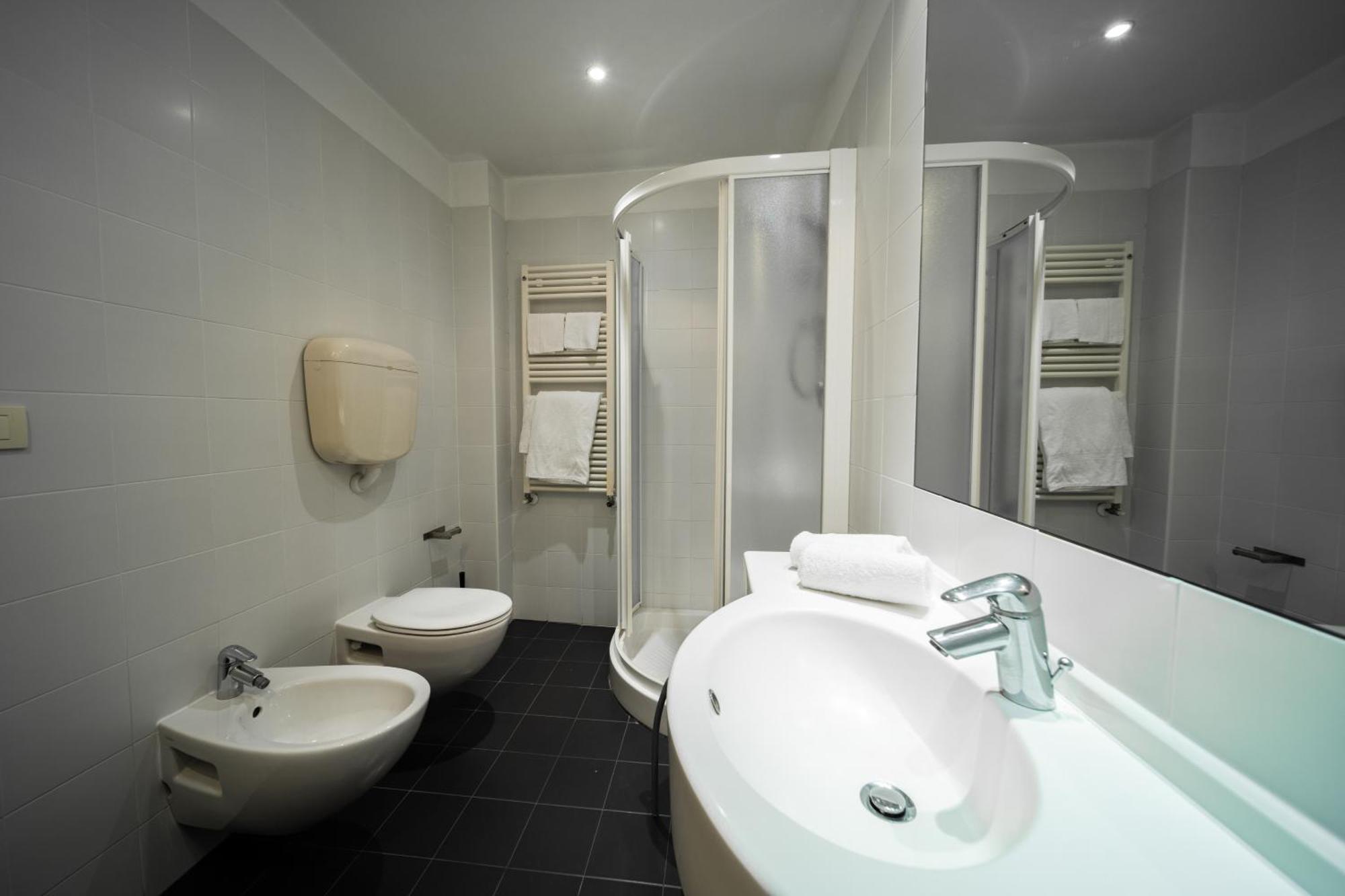 Hotel Trieste Rimini Esterno foto