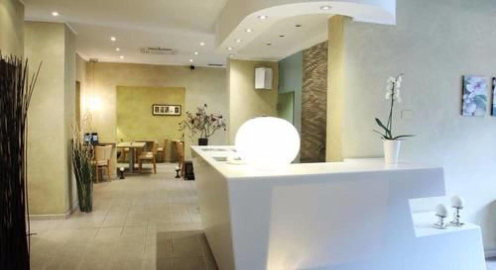 Hotel Trieste Rimini Esterno foto
