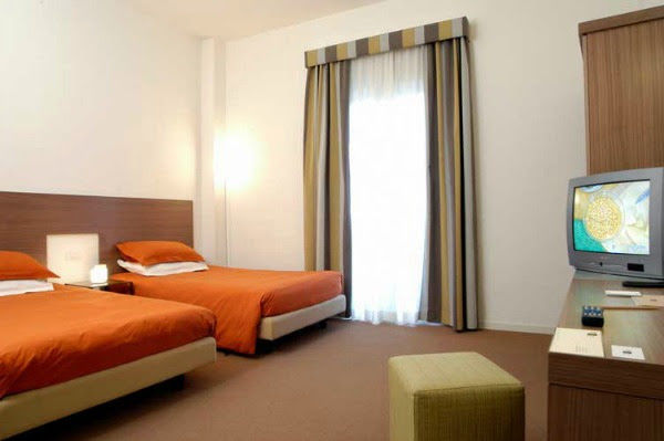 Hotel Trieste Rimini Esterno foto
